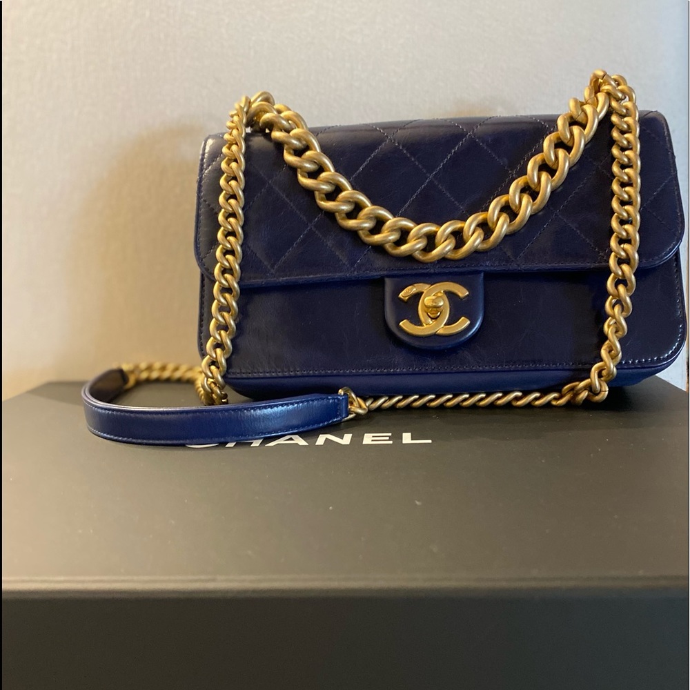 CHANEL Straight Line Small Flap Bag